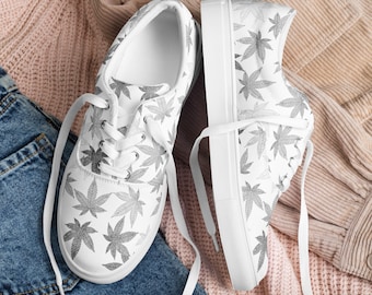 Marijuana Leaf Pattern | Silver Leaf All-Over Print | Women’s lace-up canvas shoes