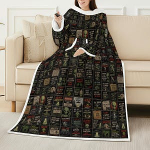 Close Encounters | Alien Horror Check | Cozy Wearable Blanket with Sleeves