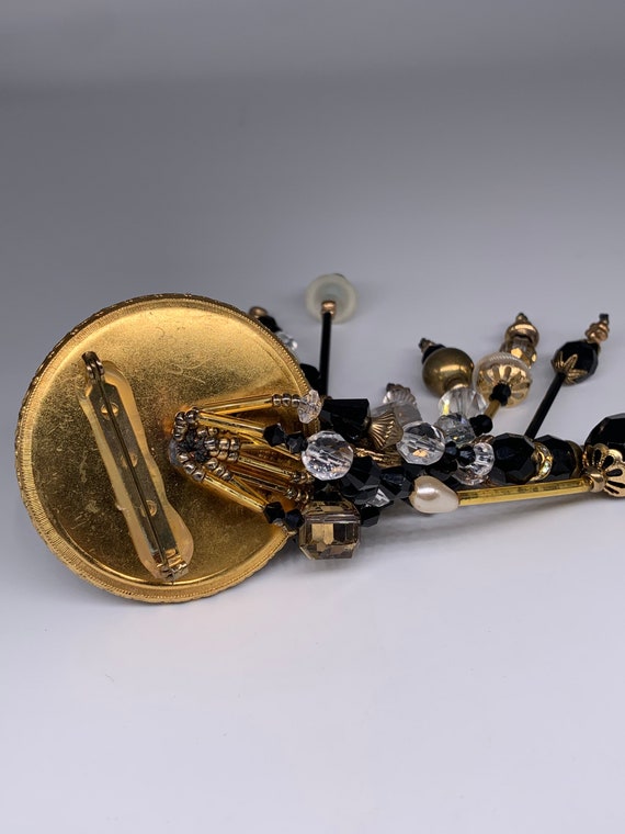 Etta Signed Dangle Statement Brooch - image 8