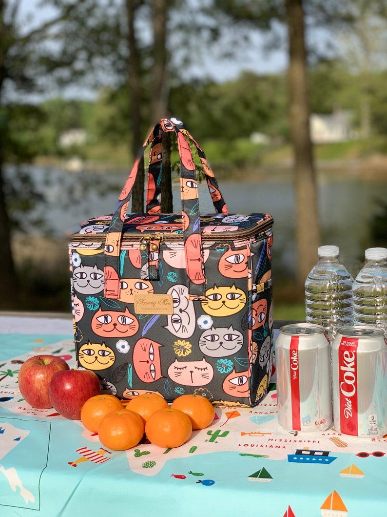 Cat Faces Insulated Lunch Bag for Women/Kids,Reusable Lunch Box Cooler for School,Office,Picnic Outdoors,Premium Fabric,Ideal Gift for BTS image 7