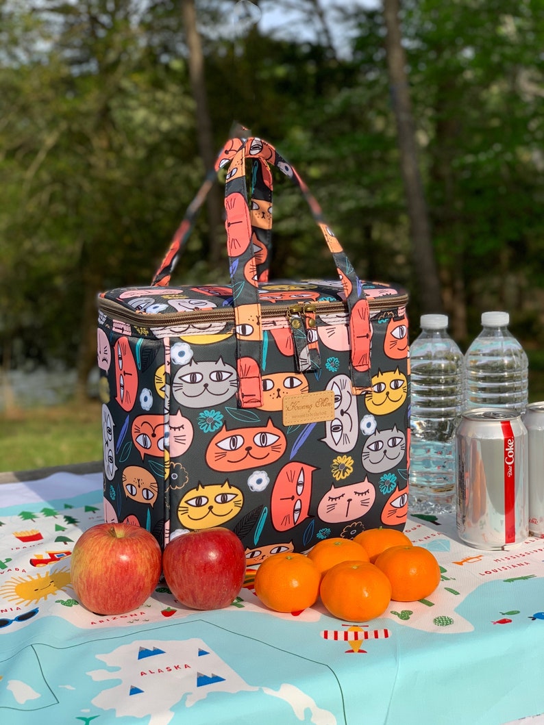 Cat Faces Insulated Lunch Bag for Women/Kids,Reusable Lunch Box Cooler for School,Office,Picnic Outdoors,Premium Fabric,Ideal Gift for BTS image 8