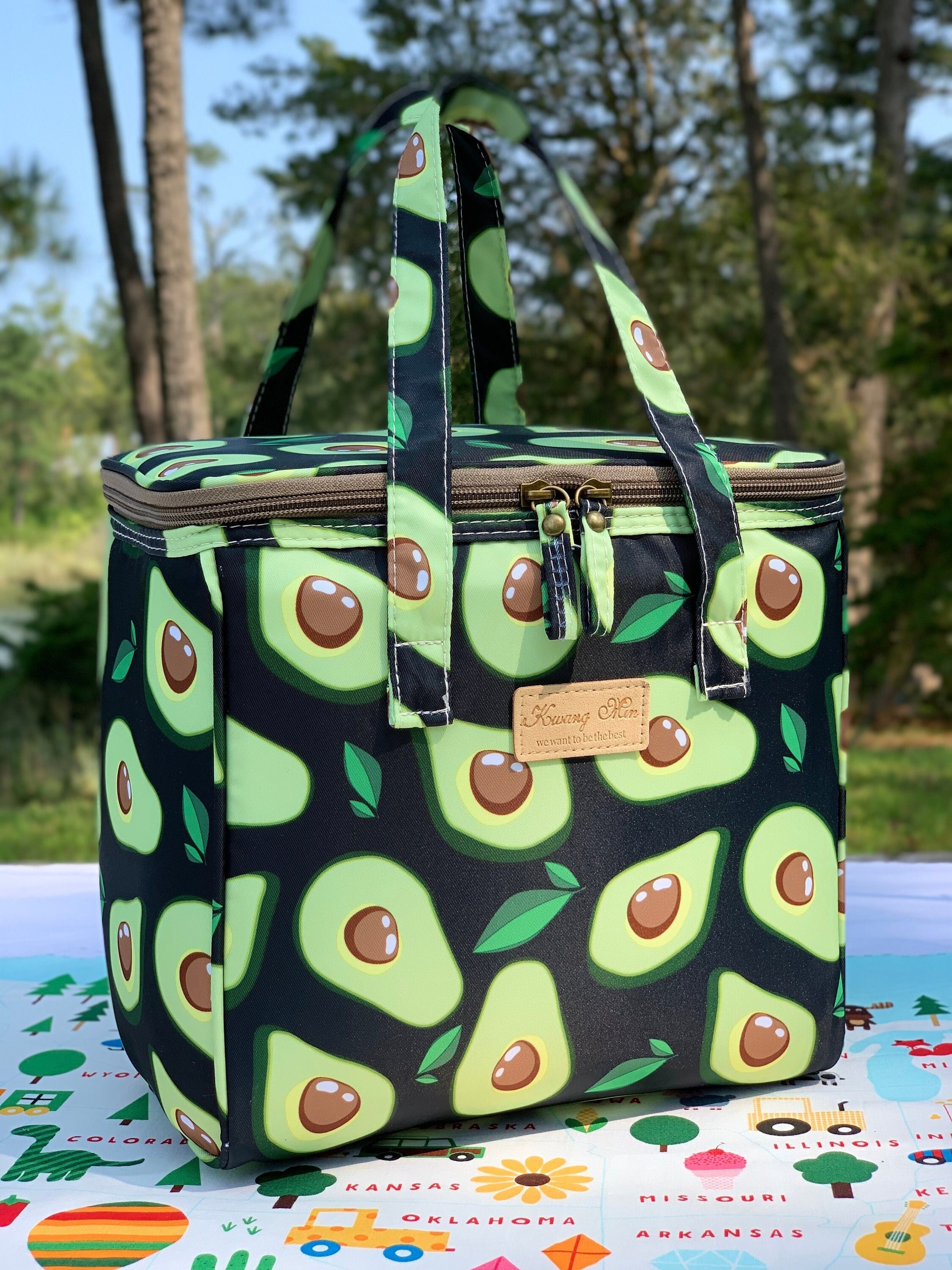 Insulated Durable Lunch Bag - Reusable Meal Tote with Handle and Pockets (Llama)