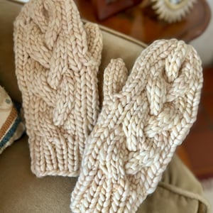 CLASSIC WINTER MITTENS! Elegant and Luxurious Handmade Knit Merino Wool Mittens - Always in Style!
