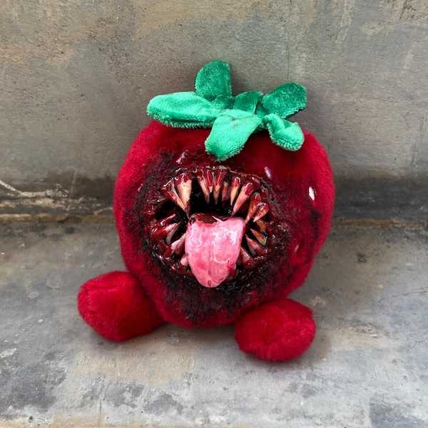 Juguetes de peluche personalizados de fresas espeluznantes