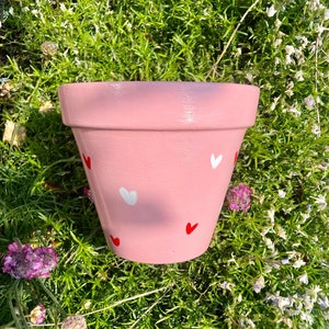 Pink Terracotta Pot With Hearts | 13 cm | Planter With Drainage Hole | Hand Painted | Gift Ideas | Indoor Pot | Home Decor | Plant Pot | Fun