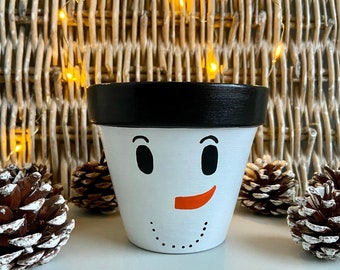 Snowman Pot | Winter Planter | Hand Painted | 11 cm | Planter With Drainage Hole | Winter Pot | Gift For Friend | Winter Decorations