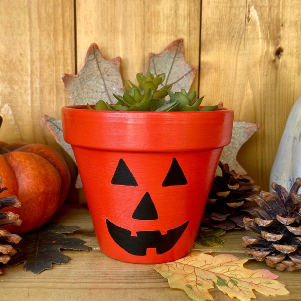 Halloween Pumpkin Pot 11 cm | Jack O' Lantern Plant Pot |Planter With Drainage Hole|Hand Painted| Pumpkin Planter Terracotta |Halloween Gift
