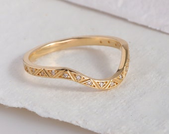 V Ring with Simulant Diamond, Chevron 14K Solid Gold Band, Unique Engagement Ring, Dainty Minimal Wave Wedding Band Gift For Her