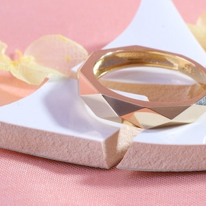Spike Pyramid Ring Chunky Wedding Band 14K Solid Gold, Triangle Bold Engagement Ring, Thick Promise Band Ring Women