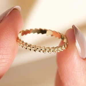 Wheat Pattern Wedding Band, 14K Solid Gold Nature Inspired Texture Leaf Engagement Ring