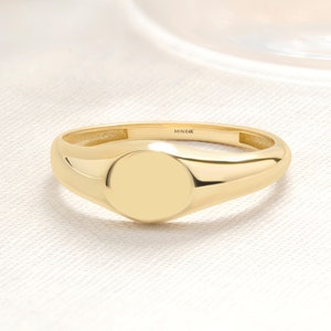 Oval Signet Ring 14K Solid Yellow Gold Band, Personalized Monogram Ring for Women Engravable Signet Band Minimal Initial Pinky Rings Summer