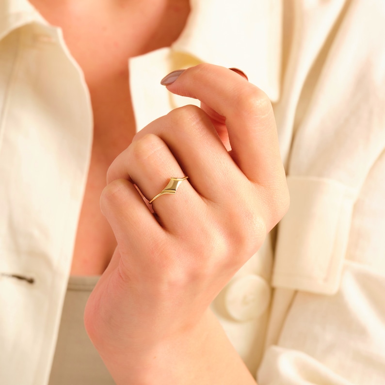 Here is 14K Gold Signet Ring! Our Personalized Word Alphabet Ring will be perfect Mindful Ring for Girl, best friend or girlfriend! This Custom Engraved Letter Pinky Ring is Comfortable Fitting Ring for daily life.