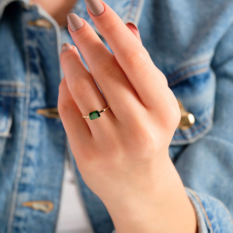 Emerald Ring Gold, Emerald Engagement Ring, Baguette Ring, Emerald Green Ring, Handmade Jewelry Women, Birthstone Ring, 14K Solid Gold Ring