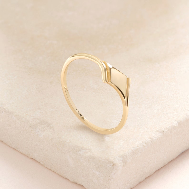 Here is 14K Gold Signet Ring! Our Personalized Word Alphabet Ring will be perfect Mindful Ring for Girl, best friend or girlfriend! This Custom Engraved Letter Pinky Ring is Comfortable Fitting Ring for daily life.