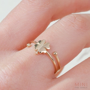 Clover Ring 14K Solid Gold Floral Band, Floral Leaf Wedding Rings Jewelry Engagement Ring, Minimalist Flower Summer Gift for Best Friend