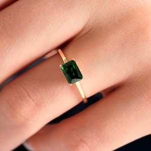 Emerald Ring Gold, Emerald Cut Engagement Rings, 14K Solid Gold Ring for Women, Birthstone Ring, Handmade Jewelry, Promise Ring for Her