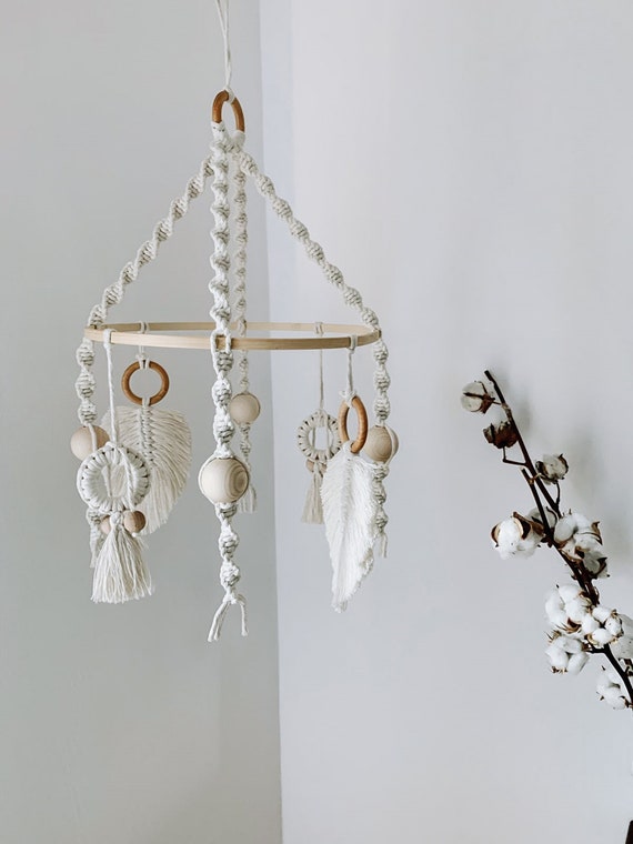 Macrame Baby Mobile, Mobile Bebe, Baby Crib Mobile, Hanging Nursery Mobile  With Wooden Beads and Macrame Feathers, Expecting Mom Gift 