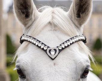 Cabezada de cuero con cristales en forma de V, regalo de accesorios para caballos de exhibición con cristales en forma de corazón