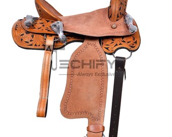 Leather Western Saddle: Barrel Racing with Leaf Tooling