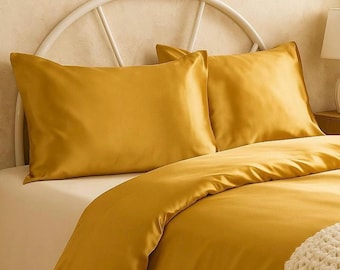 Set of 2 Silky Satin Pillowcases – Standard, Queen & King Sizes – Anti-Frizz, Cooling, Soft Satin, Envelope Closure