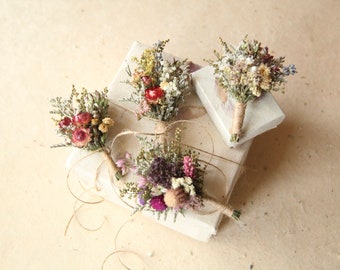 Set of Two Petite Boutonnieres, Wildflower Wedding Party Favors, Dried Flower Gift Topper under 20, Spring Wedding Florals