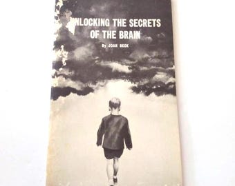 Descubriendo los secretos del cerebro de Joan Beck Libro Biblioteca Vintage Antiguo Manual de referencia Libro Decoración Regalo de Navidad Calcetín de relleno