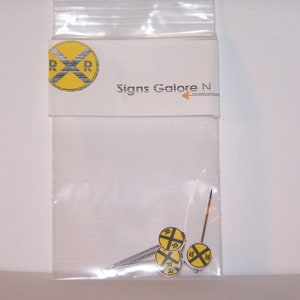 5 Model  Railroad Crossing Street signs N scale Layout Details