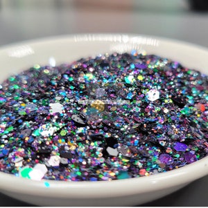 HADES - Mélange de paillettes personnalisées épaisses | Mélange de paillettes personnalisées noires | Mélanges de paillettes exclusifs | Mélange de paillettes holographiques noires | Mélange de paillettes noires