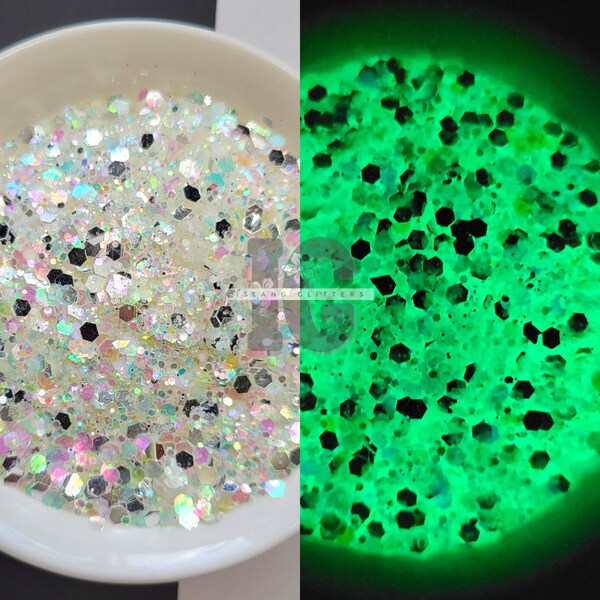 GLOW WORM - Chunky Glow in the Dark Glitter | White to Green Glitter | Green Glow Glitter | Chunky Glow Glitter | Chunky Halloween Glitter