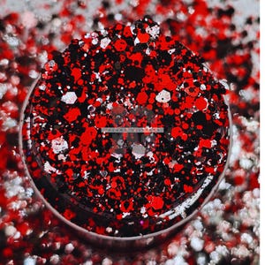 BLOOD SUCKER - Paillettes d'Halloween | Paillettes noires et rouges | Grosses paillettes métalliques | Grosses paillettes d'Halloween | Paillettes d'horreur