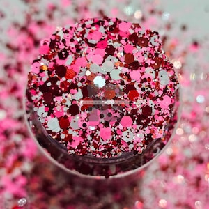 XOXO - Grosses paillettes scintillantes pour la Saint-Valentin | Paillettes Vday | Paillettes blanches roses rouges | Boule à neige scintillante | Paillettes pour projets en résine