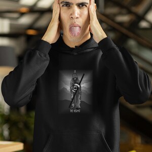 Moletom com capuz de cartas de tarô eremita - Witchy Streetwear para almas espirituais