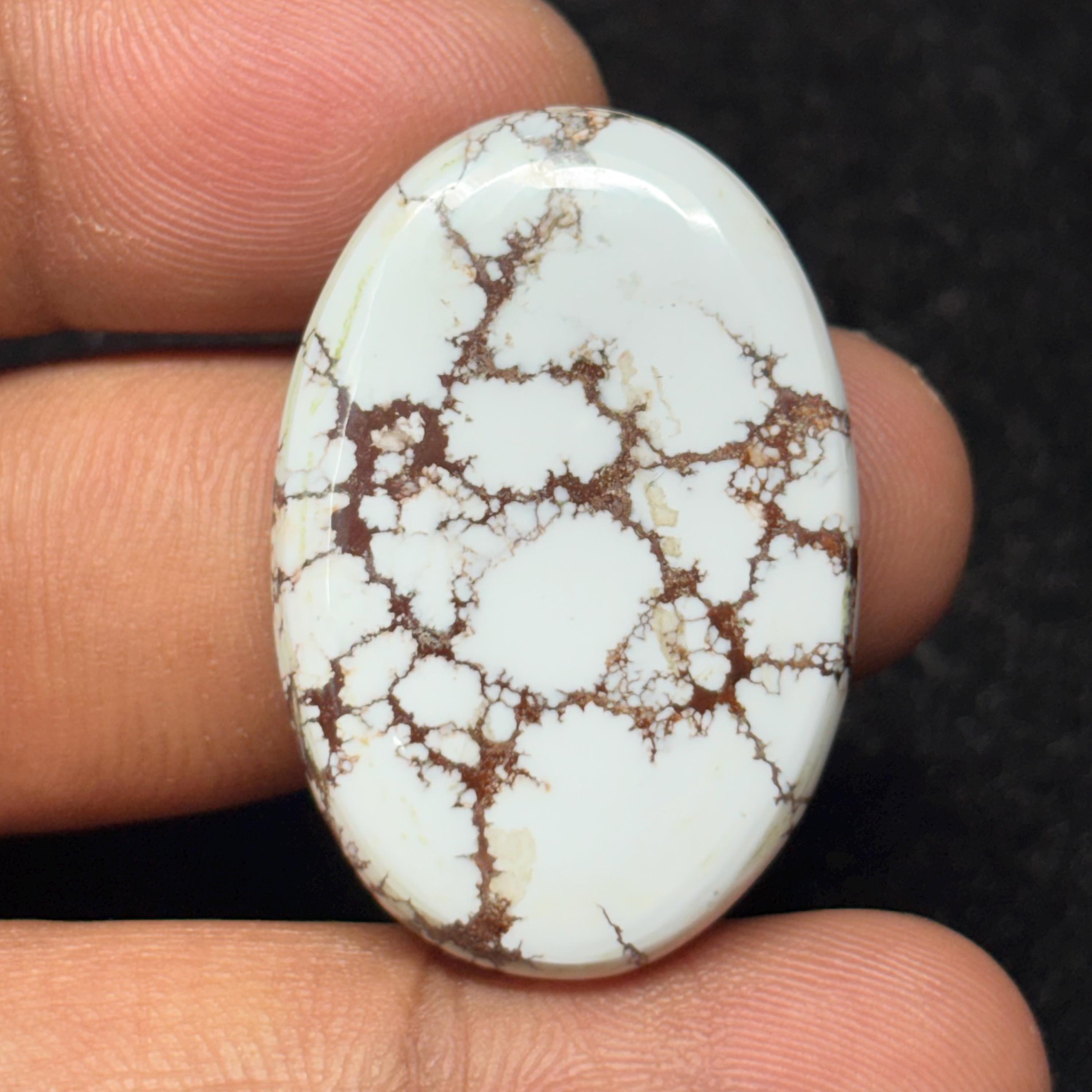 ハンドメイドのマグネサイト カボション: 天然宝石 (36 x 24 mm