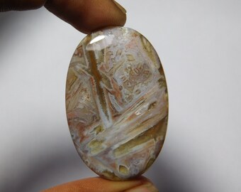 Cabujón de ágata en forma de aguja, hecho a mano (50 cts)