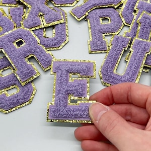 VIOLET 2.4&quot; AUTO-ADHÉSIF Chenille Glitter Lettre Patch 3M