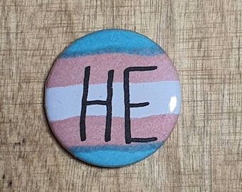 2 pronoun pins pride