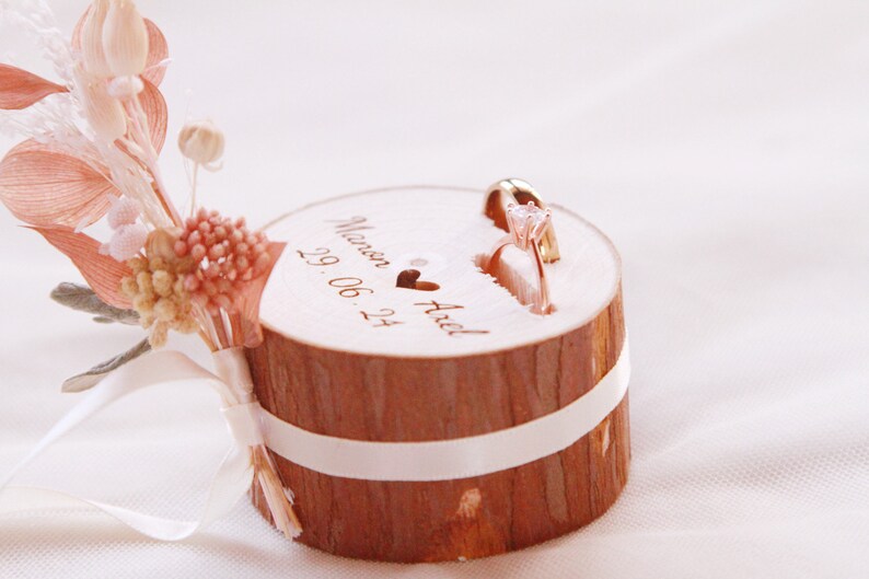 Wooden log wedding ring holder engraved with the first names of the bride and groom image 3