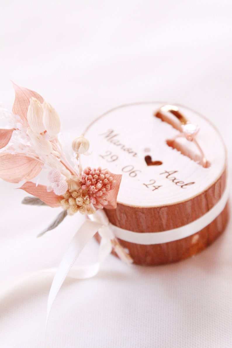 Wooden log wedding ring holder engraved with the first names of the bride and groom image 1