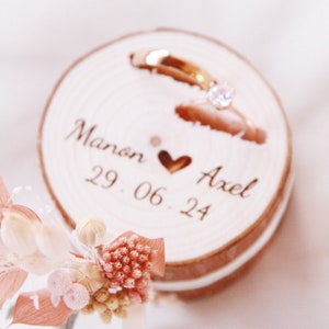 Wooden log wedding ring holder engraved with the first names of the bride and groom image 2