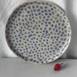 Plato/posavasos pequeño de cerámica, posavasos de flores, plato de tapa, 11 cm, plato de galletas, vajilla de cerámica, hecho a mano