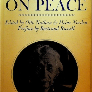 Albert Einstein on Peace SC Book