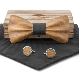 Light wooden bow tie with black fabric from Woodenlove