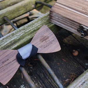 Wooden bow tie heartwood dark blue from Woodenlove image 6