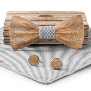 Light wooden bow tie with grey fabric by Woodenlove