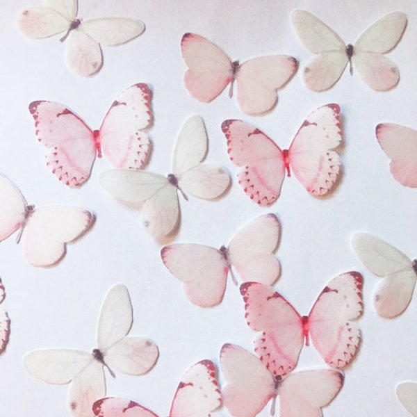 Essbarer Schmetterling aus vorgeschnittenen Waffeln – Pastellrosa und Weiß