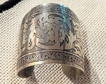 Berber Sterling Silver Cuff Bracelet: Handcrafted Moroccan Jewelry