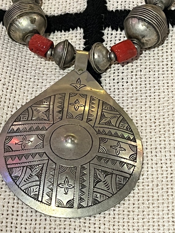 Tuareg necklace, Engraved silver round Pendant ne… - image 1