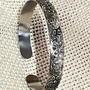 Women&#39;s cuff Bracelet - 925 sterling silver cuff