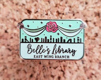 Épingle de carte de bibliothèque de Belle | Épingle en émail dur | Épingle de bibliothèque | Cadeau de bibliothécaire | Épingle de livre