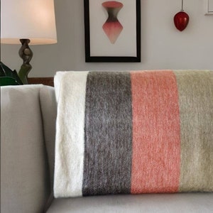 Alpaca wool throw blanket | Warm & soft alpaca wool blanket | QUEEN SIZE blanket | unique and cozy Handmade Blanket
